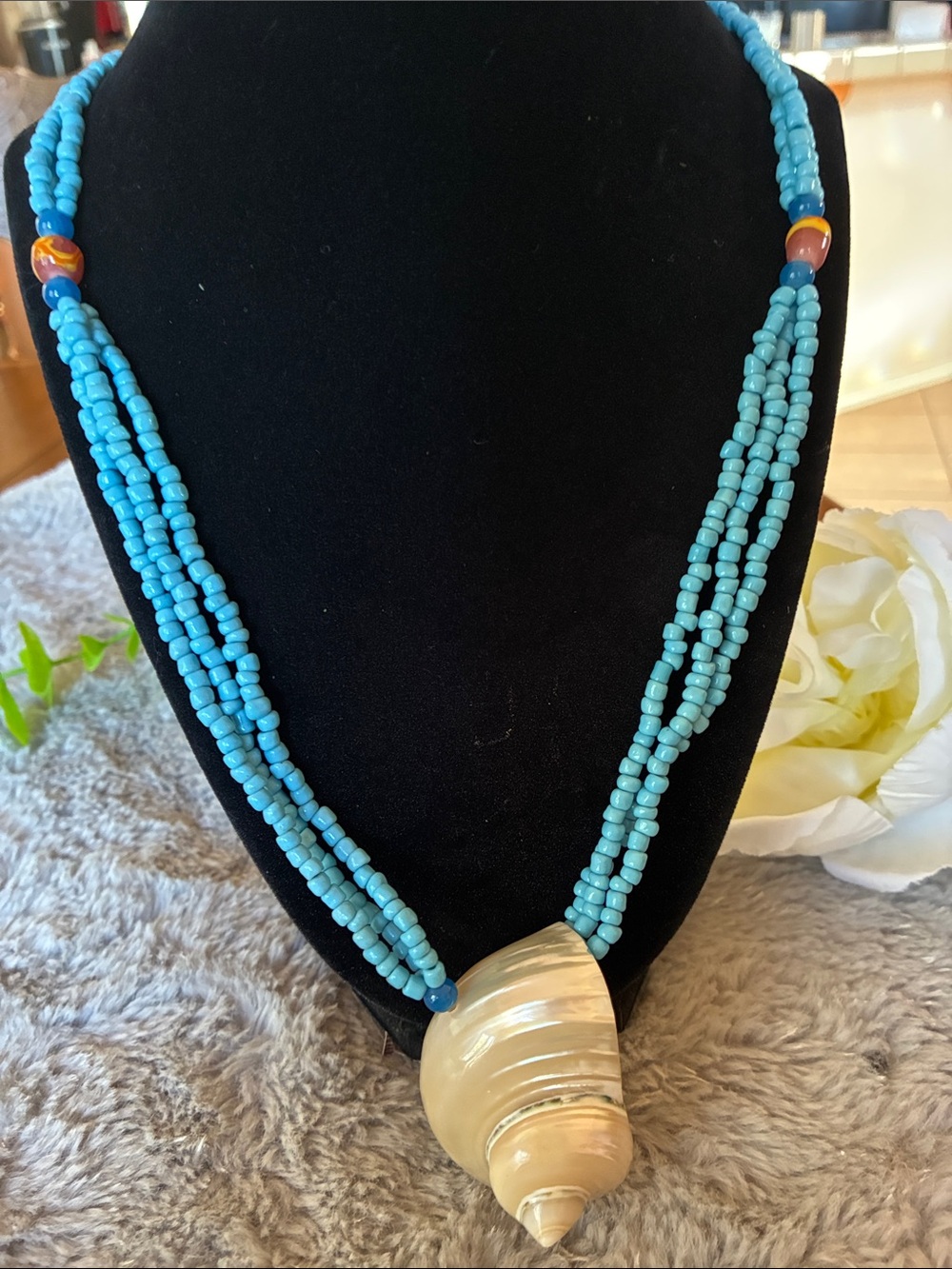 Handmade Turquoise Bead Necklace with Shell Pendant